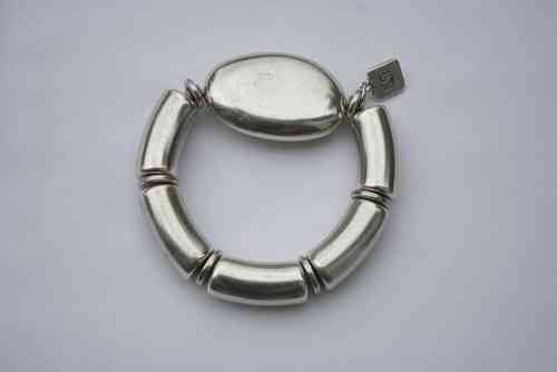 bracelett Ø60mm, with silver curves 15x34mm and silver oval 34x51mm
